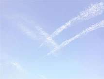 Scie di condensazione molto espanse