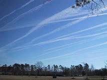 Scie di condensazione multiple, persistenti e che si propagano